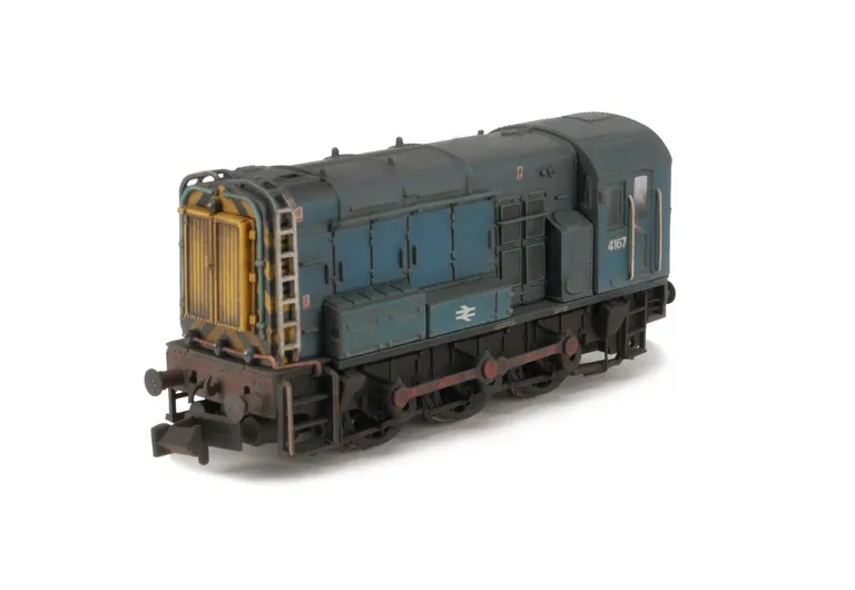 D4167 Details added: renumbered, bracket on nose, shed plates, etched work plates, semi detailed buffer beam at both ends and various livery modifications.