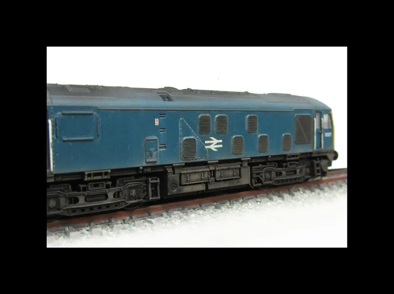 Close up of class 24 body showing the subtle levels of fading and dappling.