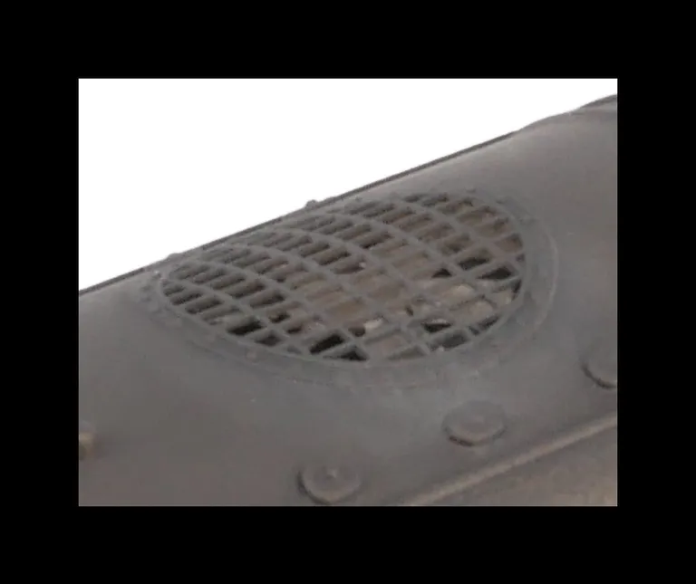 Close up of more accurate etched roof grill (Rapido model)