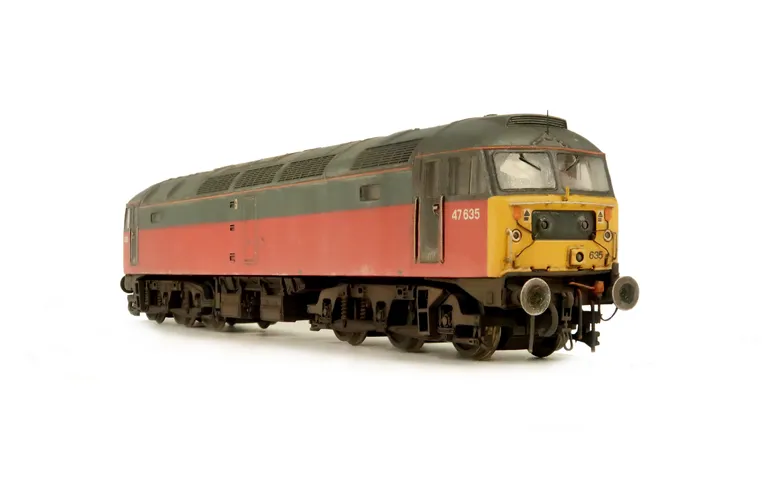 47635 heavily weathered and faded with paint chipping. Details include: livery adjustments, finer aerials, body lowered, etched fan and grills, renumbered at both ends, rch cables on nose, driver, detailed buffer beam at one end and semi detailed at coupl