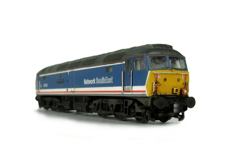 47701 showing a conversion to a flush nose at one end, semi detailed at both ends, moulded nose handrails replaced with wire, renumbered, body lowered, finer ariels, and nose catch added,