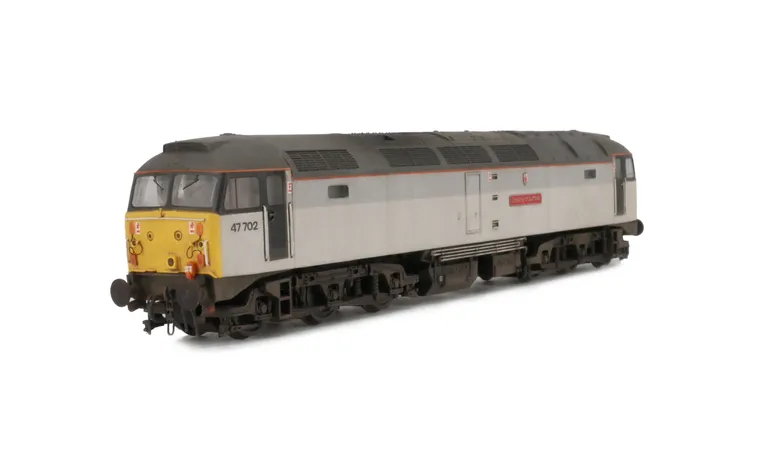 47702 with semi respray of grey bands to faded versions and reposition of cantrail. Details include: one nose end modified to plated over version, nose end cables, battery box modified, debranded, finer aerials, body lowered, etched roof fan and grills, r