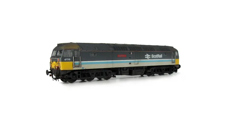 47715 with semi respray to soften colours and shown on a lowered chassis. Details include: etched nameplates, battery box modification, moulded cables taken off nose and replaced with much finer wire version, finer aerials, renumbered, detailed buffer bea