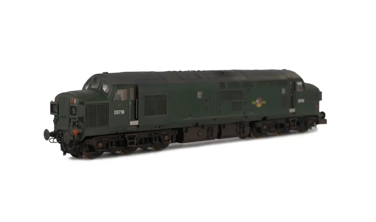 D6718 Details include: detailed buffer beam at one end and semi detailed at coupler end, nose end etched air horns and headcode surrounds. moulded roof grill replaced with 3D etched fan and grill, bogie mod to reduce gap between body and bogies, speedo ca