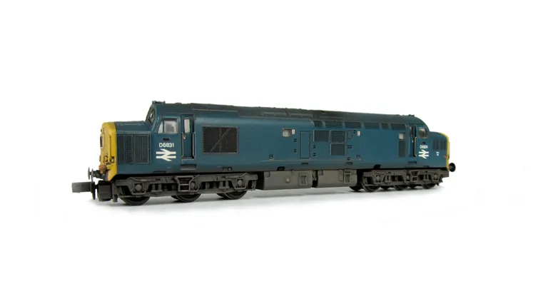 D6831 Details include bogie modification to reduce gap between body and bogies, moulded roof grill replaced with 3D etched fan and grill, frost grill, speedo cable added, renumbered, headcode changed, nose handrails/catches added and semi detailed buffer 