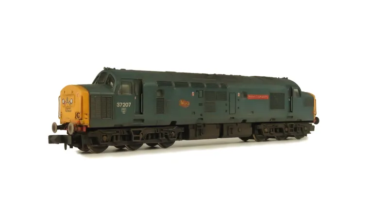 37207 Details include bogie modification to reduce gap between body and bogies, moulded roof grill replaced with 3D etched fan and grill, nose catches, etched nameplates, frost grills, speedo cable added and semi detailed buffer beam at both ends.