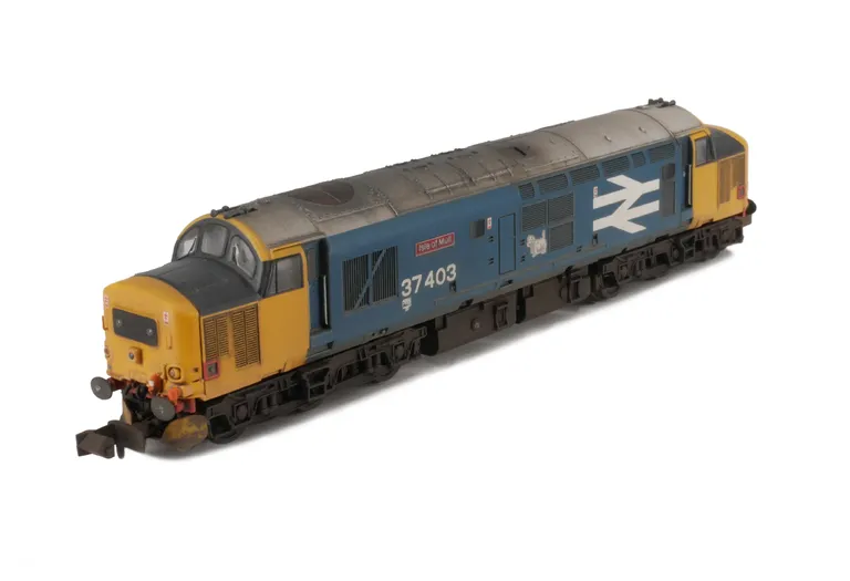37403 with full respray into Large Logo livery. Other Details include: bogie modification to reduce gap between body and bogies, snowploughs, moulded roof grill replaced with 3D etched fan and grill, nose brackets, speedo cable added, semi detailed buffer