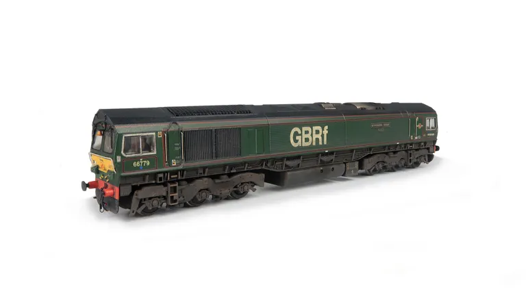 66779 with detailed buffer beam at one end and semi detailed at coupling end, nose handrails replaced with fine wire versions including pommels, bell fitted and driver fitted.