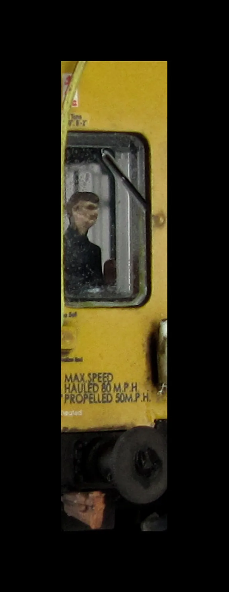 Inspection Saloon with detailed buffer beam at one end, faded paintwork, nose pipes painted and passengers added.