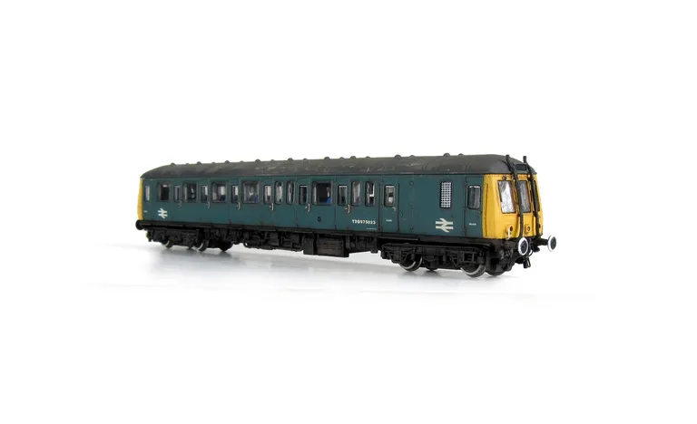TDB975023 modified to match the prototype with headlight, nose handrails removed and white rims to wheels and buffers. Other details include: added drivers and passengers, steps added to bogies, detailed buffer beam at both ends, speedo cable, special eff
