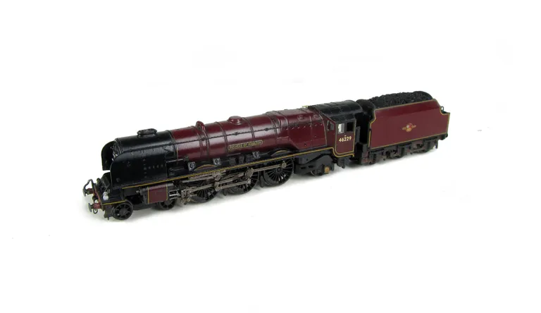 46229 in preserved condition with added details including: moulded coal replaced with real coal, lamps, etched depot plaques and work plates, bogies changed to longer version and detailed buffer beam at one end.