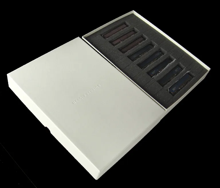 All Mercig Studios Wagons come in a special presentation box with a certificate of authenticity and de embossed logo