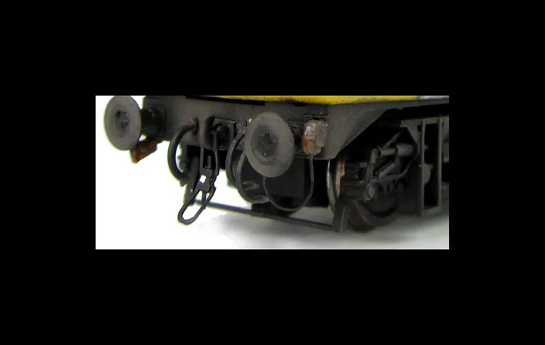 Close up of class 86 buffer beam.