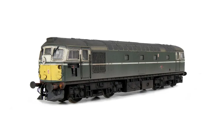 D5319 renumbered, token catcher box added, disc catches, brass buffers, snowploughs, detailed buffer beam at one end.