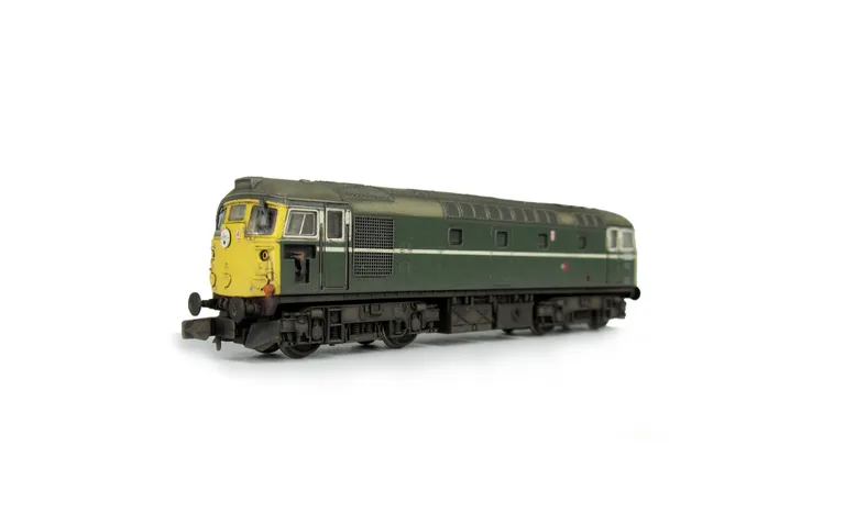 D5335 Conversion to disc headcode, renumbered, token catcher box added, disc catches, brass buffers, snowploughs, no rubber window surrounds and semi detailed buffer beam at both ends.