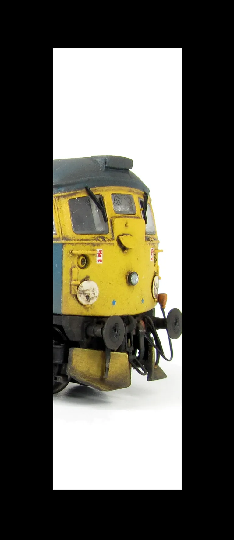 Close up of disc headcode conversion including high intensity headlight with disc catches added and window surrounds taken off as per the prototype.