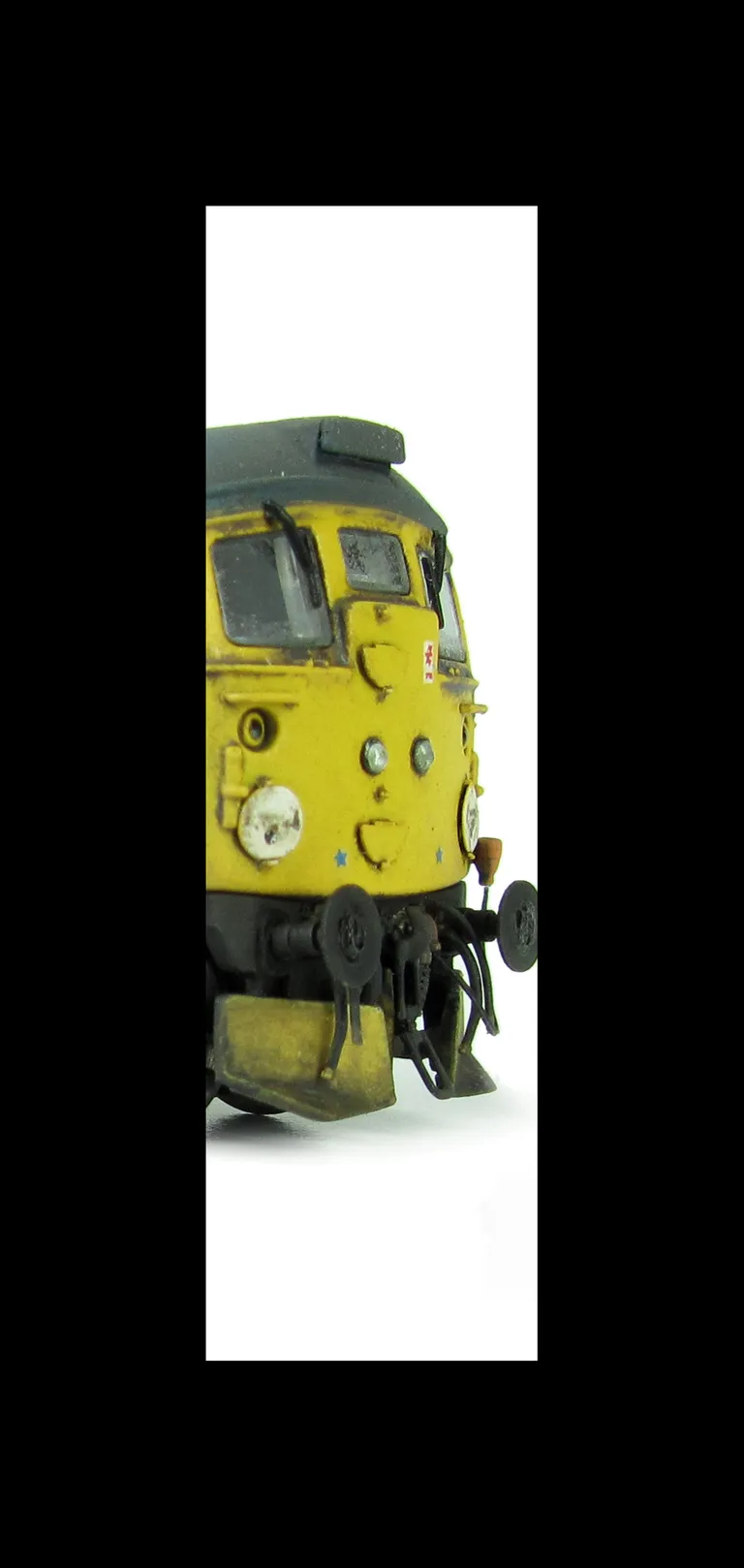 Close up of disc headcode conversion including high intensity headlights with disc catches added and window surrounds taken off as per the prototype.