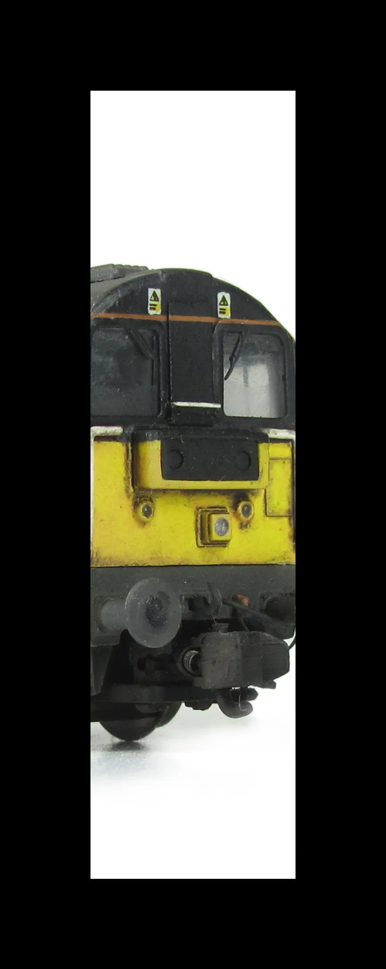 20905 Converted to a 20/9 with full respray into Railfreight livery. Added details include: renumbered with added side box, plates added at cab end, side cab windows modified to rectangular versions with etched surrounds, headcode box modified, different 