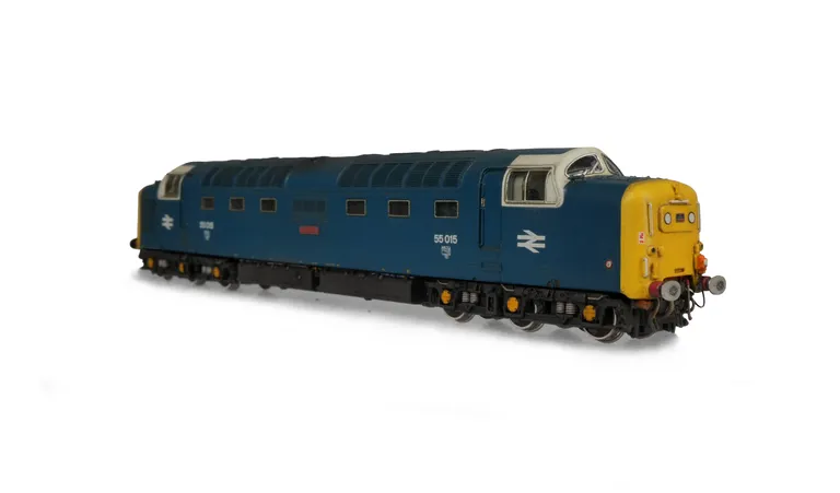 55015 with livery modifications. Other details include: finer nose end handrails, etched work plates and nose plaque, detailed buffer beam at one end and semi detailed at coupling end, bogie modification to reduce gap between body and bogies, roof grills 