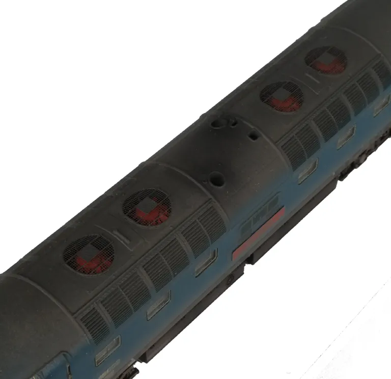 Close up of finer etched 3D roof grills