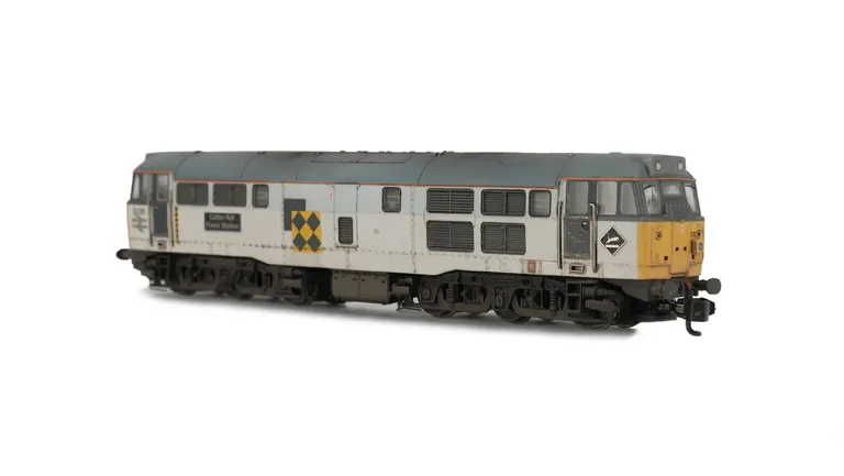 31130 Semi respray of grey bands to faded versions. Added details include: renumbered, semi detailed buffer beam at both ends, etched symbols and depot plaques, etched nameplates, driver and moulded roof grills replaced with 3D etched fan and grill.