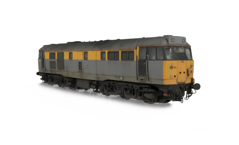31554 Full respray to Dutch livery, Added details include: detailed buffer beam at one end.