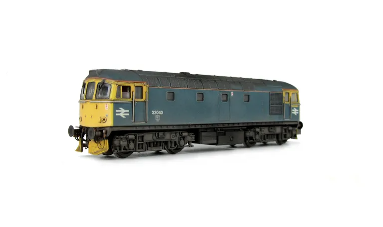 33040 with added details of: cantrail, brass buffers, renumbered, footsteps above buffers, departmental decals, snowploughs, detailed buffer beam, speedo cable and change of headcode blinds.