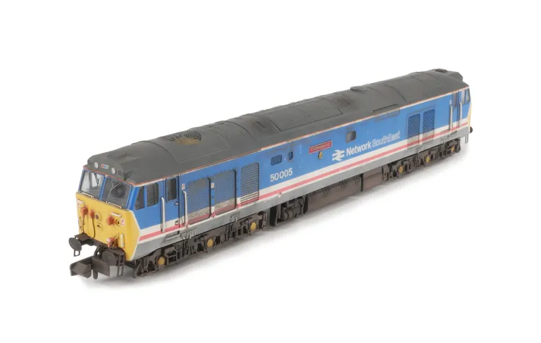 50005 Added details include: etched nameplates, mu socket replaced, moulded roof grills replaced with 3D fan and grill and headcodes improved.
